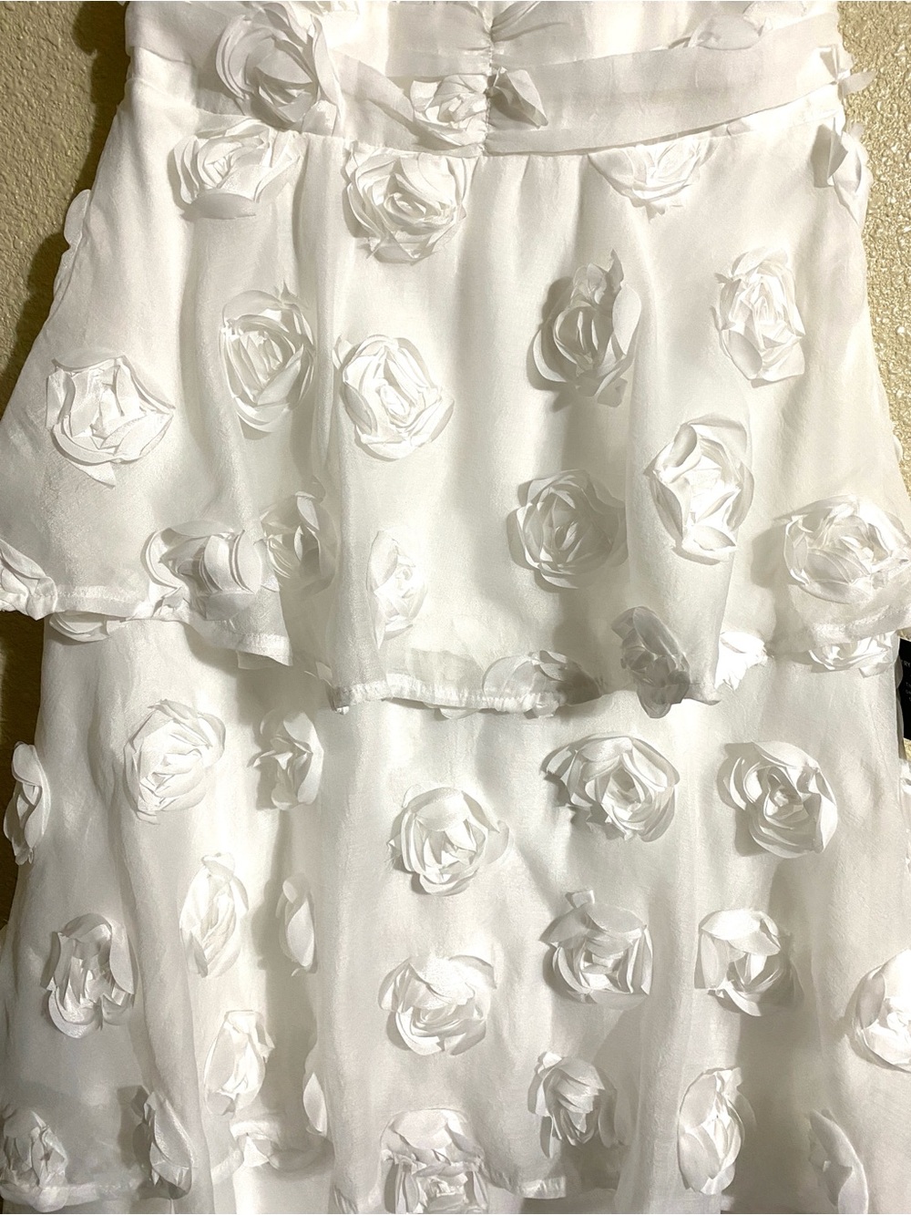 Lulus Exceptional Entrance White Sleeveless Tiered Rosette Midi Dress Size L NWT - Picture 7 of 16